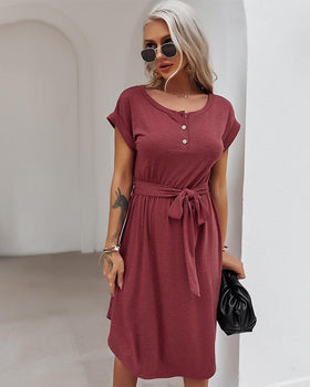 Robe Midi Col Rond Manches Courtes Nouer Reins